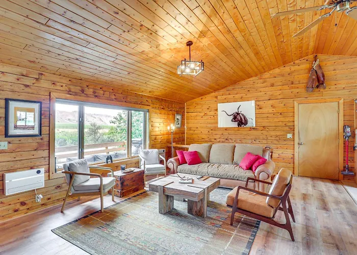 Riverfront W/ On-site Fishing & Views Holiday home Dubois